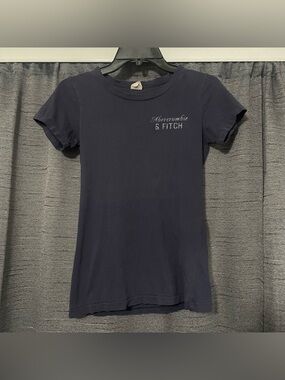 Rare Y2K Vintage Abercrombie And Fitch Navy Blue Baby Tee Size Women’s M